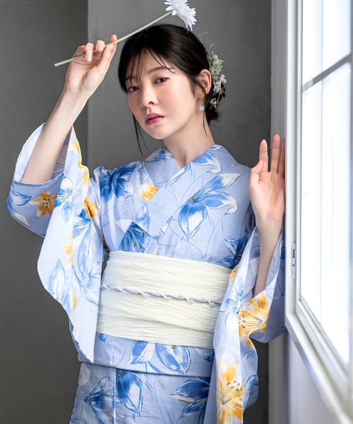 CELEN(セレン)の「【1人で着られる浴衣4点セット】浴衣・兵児帯・腰紐2本《夏花浴衣》(浴衣・レディース・ネイビー系2/ブルー系2/アイボリー系2/アイボリー系1/ネイビー系1/ピンク系/ブラック系/ブルー系1・FREE)」の14枚目の写真