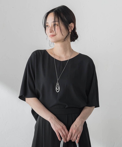 LAUTREAMONT(ロートレアモン)の「【涼・美・楽】Vネックブラウス(シャツ/ブラウス・レディース・ブラウン/ベージュ/ブラック/ダークネイビー・9号)」の10枚目の写真