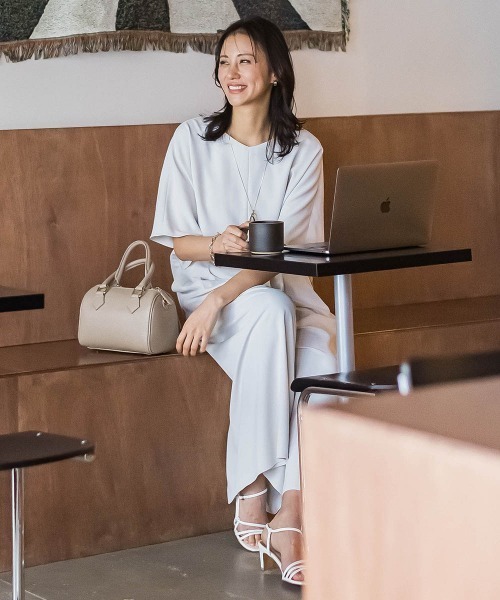 LAUTREAMONT(ロートレアモン)の「【涼・美・楽】Vネックブラウス(シャツ/ブラウス・レディース・ブラウン/ベージュ/ブラック/ダークネイビー・9号)」の16枚目の写真