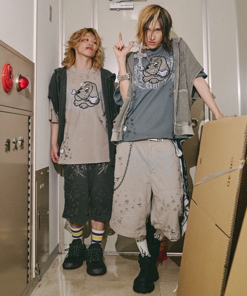 GALFY（ガルフィー）の「【GALFY】病みに溶かされし大ダメージTシャツ / 【ガルフィー】グラフィック刺しゅうロゴダメージ半袖Ｔシャツ（Tシャツ/カットソー・メンズ・ベージュ/グレー/チャコール・L/XL）」の4枚目の写真