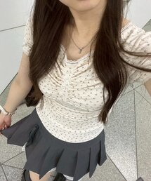 continuer de NICE CLAUP | 【@re.__mi23セレクト】小花レーストップス(Tシャツ/カットソー)