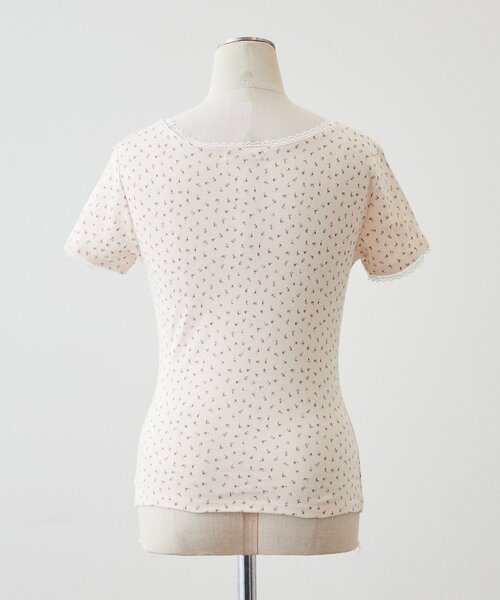 continuer de NICE CLAUP(コンティニューデナイスクラップ)の「大人気に付き新色追加!小花レーストップス(Tシャツ/カットソー・レディース・ホワイト系その他/ブルー系その他/ピンク系その他/オフホワイト/ブラック/その他2/その他1・FREE)」の13枚目の写真