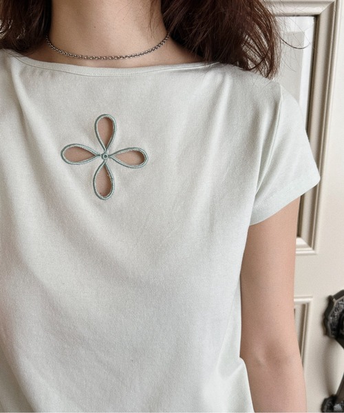 musubore(ムスボレ)の「【 select 】flower punched tee / フラワーパンチTシャツ(Tシャツ/カットソー・レディース・チャコールグレー/ミント・FREE)」の7枚目の写真