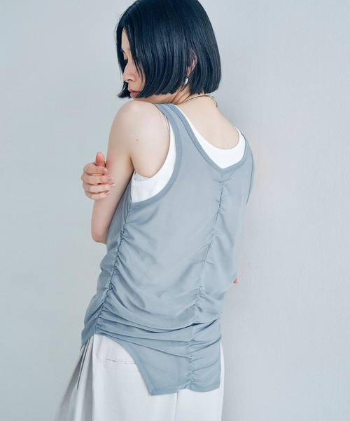 Obis&(オビスアンド)の「【2枚セット】マルチWayチュールギャザータンク&ベーシックタンク(タンクトップ・レディース・グレー系その他/ブラウン系その他・FREE)」の10枚目の写真