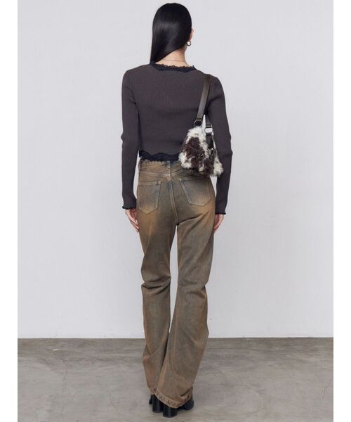EMODA(エモダ)の「タックルーズフレアジーンズ(デニムパンツ・レディース・ベージュ/ブラック・SMALL/MEDIUM)」の16枚目の写真