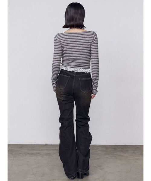 EMODA(エモダ)の「タックルーズフレアジーンズ(デニムパンツ・レディース・ベージュ/ブラック・SMALL/MEDIUM)」の22枚目の写真