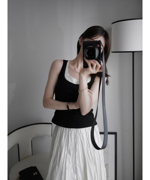 amel(エイメル)の「レースレイヤード ブラタンクトップ | ブラック(タンクトップ・レディース・ブラック・FREE)」の3枚目の写真