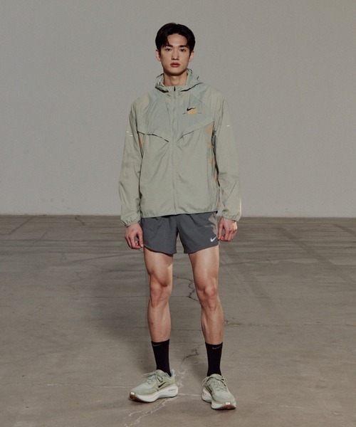 NIKE(ナイキ)の「ナイキ ボメロ プラス メンズ ロード ランニングシューズ / Nike Vomero Plus Men's Road Running Shoes HV8150-301 Jade Horizon(スニーカー・メンズ・グリーン系その他・26/25.5/25/24.5/24/29.5/29/28.5/28/27.5/27/26.5)」の2枚目の写真