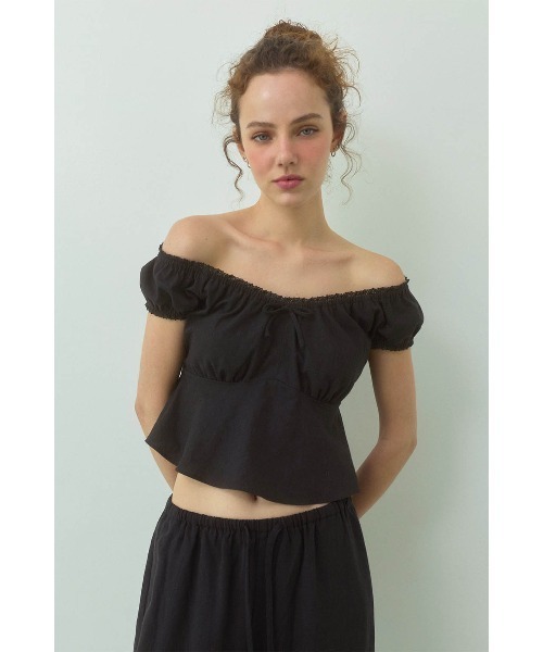 ALEXIA STAM(アリシアスタン)の「Linen Cropped Top /リネンクロップドトップス(Tシャツ/カットソー・レディース・ベージュ/ブラック/ホワイト・M/S)」の2枚目の写真