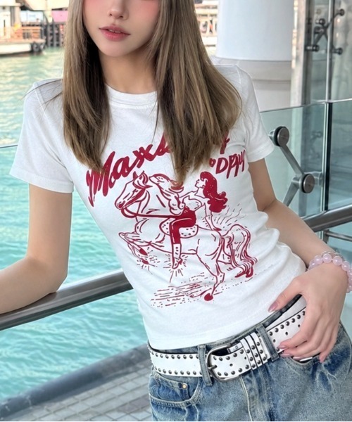 SHEENA（シーナ）の「カウガールロゴプリントフィットTシャツ（Tシャツ/カットソー・レディース・グレー/ホワイト・M）」の4枚目の写真