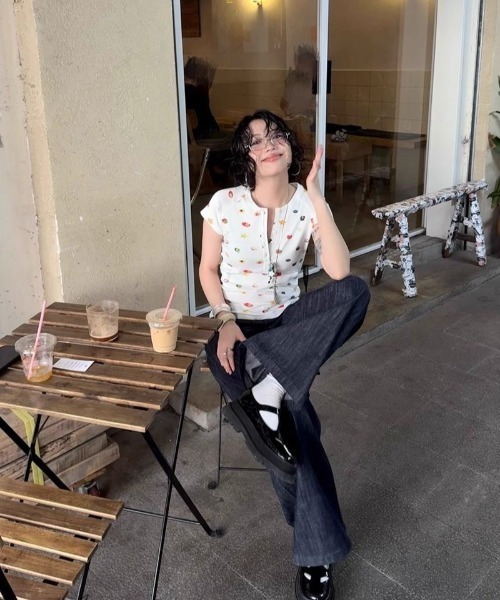 LAMPOON(ランプーン)の「【LAMPOON】フルーツマルチプリントヘンリーネックTシャツ(Tシャツ/カットソー・レディース・ホワイト・MEDIUM/LARGE/SMALL)」の9枚目の写真