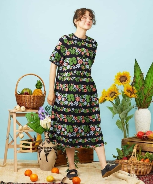 Jocomomola(ホコモモラ)の「Ramo Border フラワージャカードワンピース(ワンピース・レディース・アイボリー/ネイビー・40)」の3枚目の写真