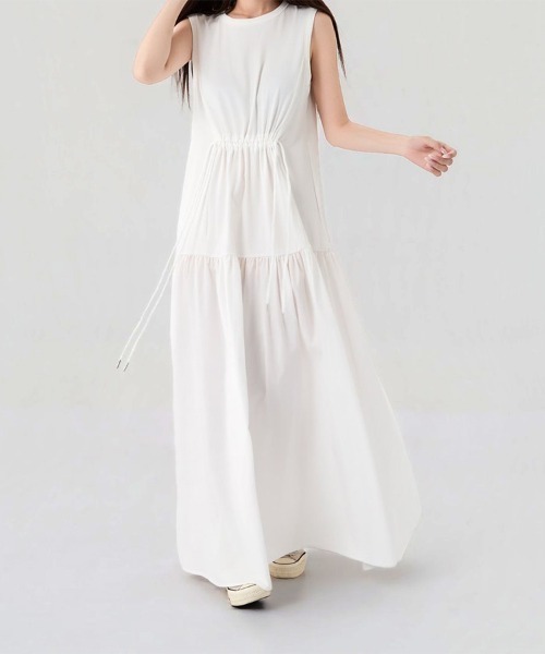 ONEP STAR(ワンピスター)の「ウエストドロスト×ノースリーブワンピース(ワンピース・レディース・ホワイト/ブラック・MEDIUM/LARGE)」の17枚目の写真