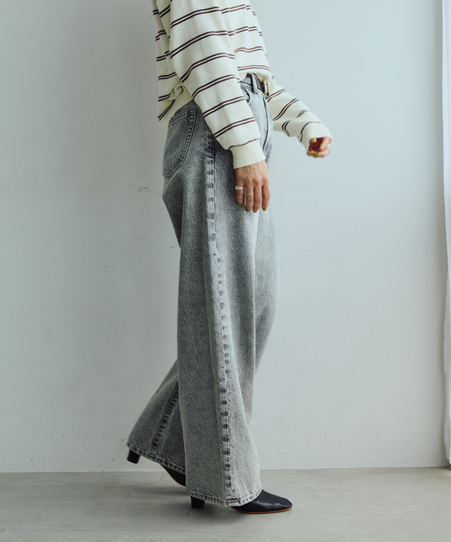 IENA LA BOUCLE(イエナラブークル)の「IENA LA BOUCLE ストレートスリムフィットワイドデニム(デニムパンツ・レディース・グレー/ブルー・34/36/38/40)」の11枚目の写真