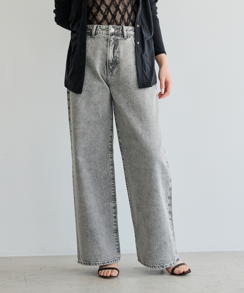 IENA LA BOUCLE(イエナラブークル)の「IENA LA BOUCLE ストレートスリムフィットワイドデニム(デニムパンツ・レディース・グレー/ブルー・34/36/38/40)」の12枚目の写真