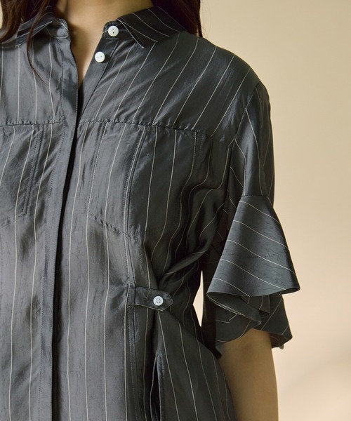 STUDIOUS(ステュディオス)の「【STUDIOUS/ステュディオス】Hem Flare 2way Blouse/ヘムフレア2ウェイブラウス(シャツ/ブラウス・レディース・ホワイト/ストライプ・FREE)」の14枚目の写真