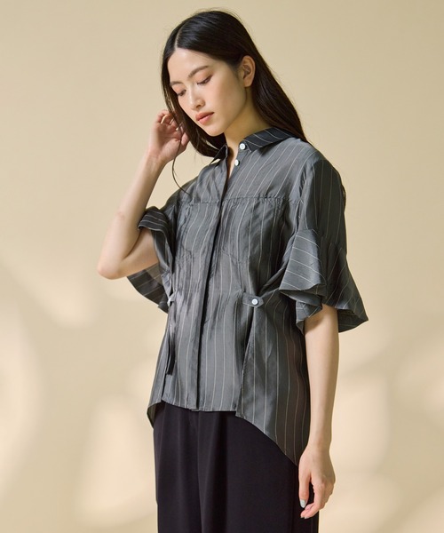 STUDIOUS(ステュディオス)の「【STUDIOUS/ステュディオス】Hem Flare 2way Blouse/ヘムフレア2ウェイブラウス(シャツ/ブラウス・レディース・ホワイト/ストライプ・FREE)」の18枚目の写真