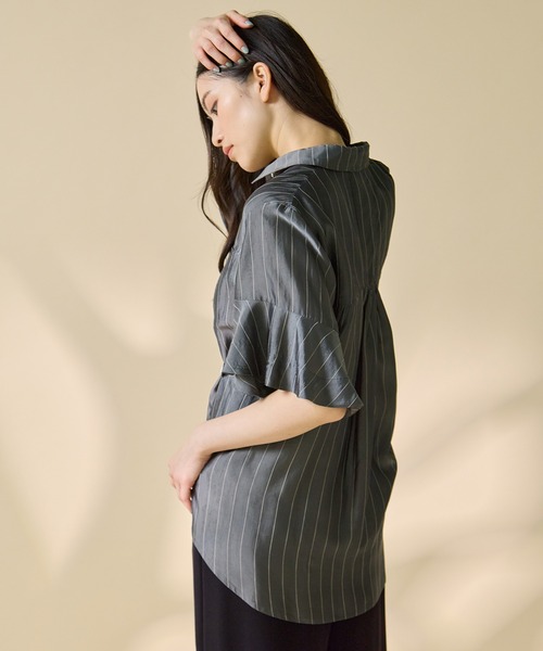 STUDIOUS(ステュディオス)の「【STUDIOUS/ステュディオス】Hem Flare 2way Blouse/ヘムフレア2ウェイブラウス(シャツ/ブラウス・レディース・ホワイト/ストライプ・FREE)」の17枚目の写真