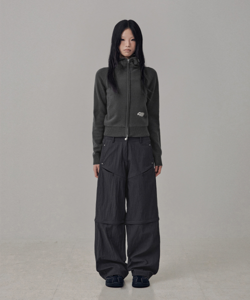 41PRAY（サイルプレイ）の「High-Neck Knit  Hoodie Zip Up / Charcoal（パーカー・レディース・チャコール・OS）」の3枚目の写真