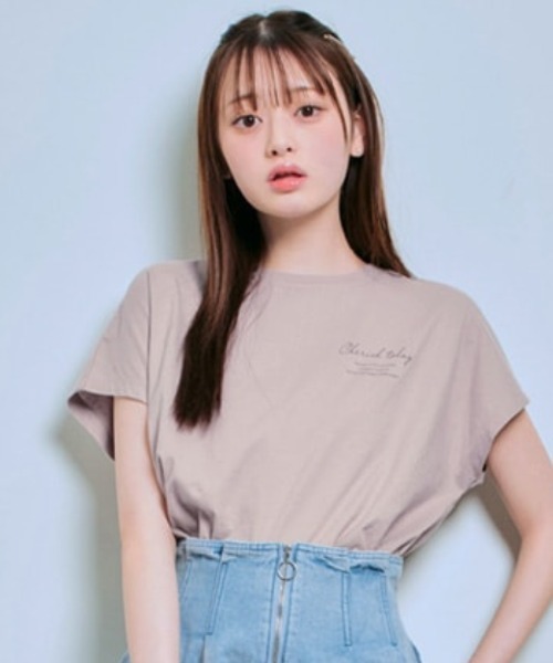 Belle Maison(ベルメゾン)の「【Papel lapiz(パペルラピス)】プチプラ!薄くて涼しい綿素材フレンチスリーブTシャツ(Tシャツ/カットソー・キッズ・ブラック/グレイッシュベージュ/グリーン/オフホワイト・M/XS/S)」の3枚目の写真