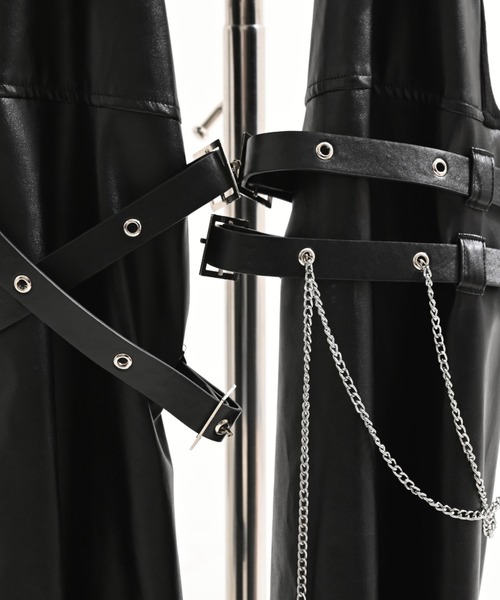 TRAVAS TOKYO(トラバス トウキョウ)の「『TRAVAS TOKYO/トラバス トーキョー』レッグカバー付きPUレザーショーパン(その他パンツ・レディース・ブラック・M)」の19枚目の写真