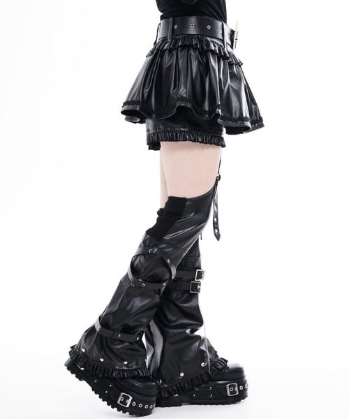 TRAVAS TOKYO(トラバス トウキョウ)の「『TRAVAS TOKYO/トラバス トーキョー』レッグカバー付きPUレザーショーパン(その他パンツ・レディース・ブラック・M)」の8枚目の写真