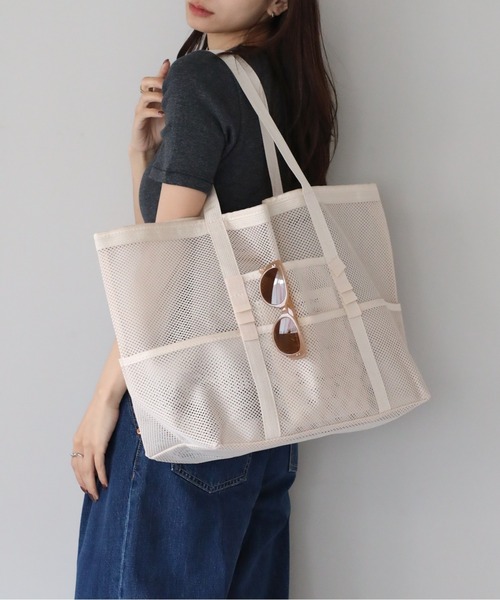 &MARKS(アンドマークス)の「N33 【大容量・軽量】 メッシュトートバッグ エコバッグ プールバッグ ジムバッグ ビーチバッグ 多収納(トートバッグ・レディース・オフホワイト/グレー/カーキ/ブラック・FREE)」の2枚目の写真