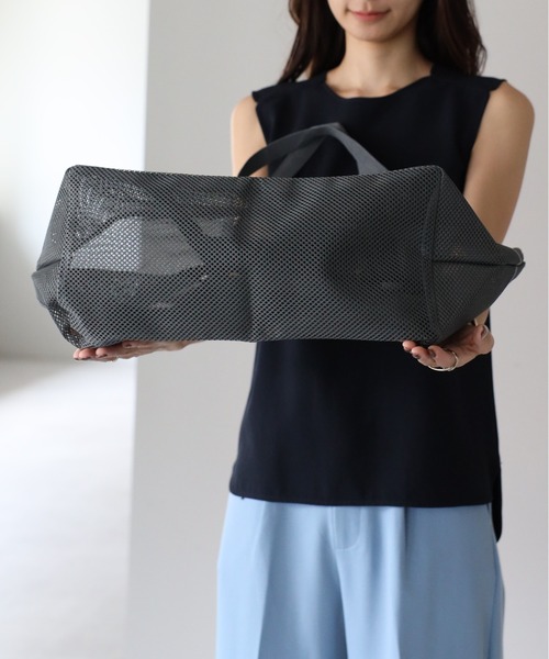 &MARKS(アンドマークス)の「N33 【大容量・軽量】 メッシュトートバッグ エコバッグ プールバッグ ジムバッグ ビーチバッグ 多収納(トートバッグ・レディース・オフホワイト/グレー/カーキ/ブラック・FREE)」の16枚目の写真