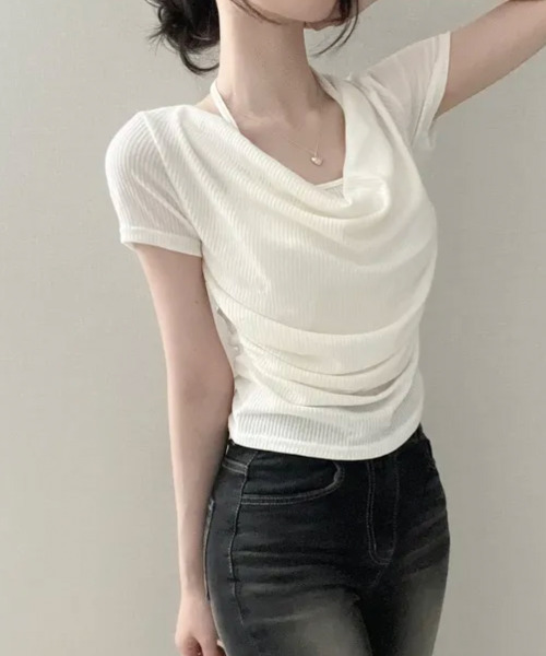 VIVID LADY（ビビッドレディー）の「ホルターレイヤード風 ドレープネック 半袖リブトップス（Tシャツ/カットソー・レディース・ブラック/アイボリー/チャコールグレー・FREE）」の7枚目の写真