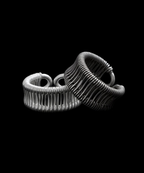 YArKA(ヤーカ)の「【YArKA×KAREN】collaboration ring YK2506OCR5379(リング・メンズ・シルバー/ブラック・#11/#13/#15)」の3枚目の写真