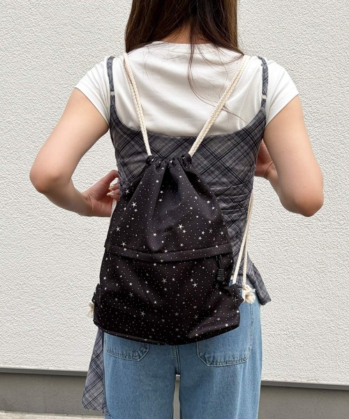 frunco（フランコ）の「【ZOZOTOWN限定】星柄ナップザック（バックパック/リュック・レディース・ホワイト/ブラック/ブルー・FREE）」の2枚目の写真