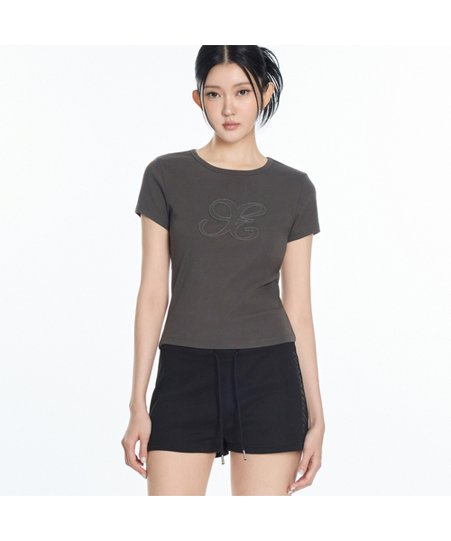 1993STUDIO（1993スタジオ）の「Wベーシックアップリケ刺繍Tシャツ (2colors)（Tシャツ/カットソー・レディース・ホワイト/チャコール・LARGE/MEDIUM/SMALL）」の2枚目の写真