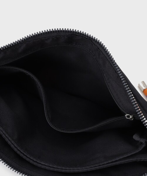THE SHOP TK (ザ ショップ ティーケー )の「多ポケット コンパクト ショルダーバッグ(ショルダーバッグ・メンズ・ブラック系5/グレー/ブラック・00)」の21枚目の写真
