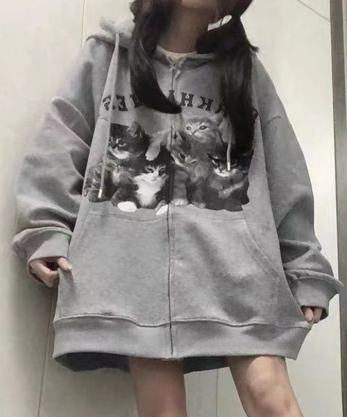 SHEPP(シープ)の「【26年秋冬新作】ヴィンテージ キャット プリント ビッグシルエット スウェットパーカー(パーカー・レディース・グレー/ホワイト・L/M)」の6枚目の写真