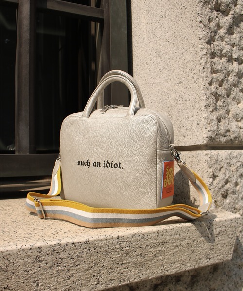 Scrap Book（スクラップブック）の「【intoxic.】RESONATES idiot（ボストンバッグ・レディース・ブラック/シルバー/ブラウン・FREE）」の15枚目の写真