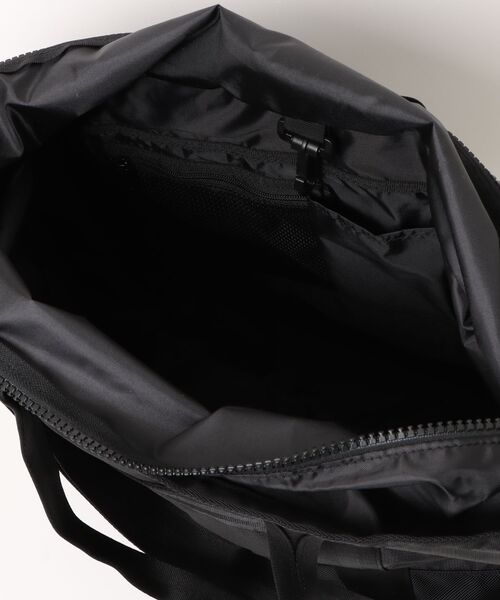 NEW ERA(ニューエラ)の「【NEW ERA/ニューエラ】トートバッグ 22L 2-way 150D NEW ERAロゴ ブラック(トートバッグ・メンズ・ブラック・FREE)」の4枚目の写真