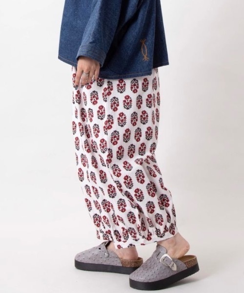 チャイハネ(チャイハネ)の「【チャイハネ】インド綿エスニックプリント バルーンパンツ(その他パンツ・レディース・ネイビー/ブラック/ホワイト/ターコイズブルー/ピンク/レッド・FREE)」の17枚目の写真