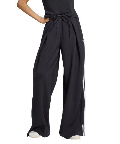 adidas（アディダス）の「adidas/アディダス　adidas Originals by JENNIE BLACK PINK/PLEATED TP（その他パンツ・レディース・ブラック/ベージュ・SMALL/MEDIUM/LARGE/X-LARGE）」の6枚目の写真