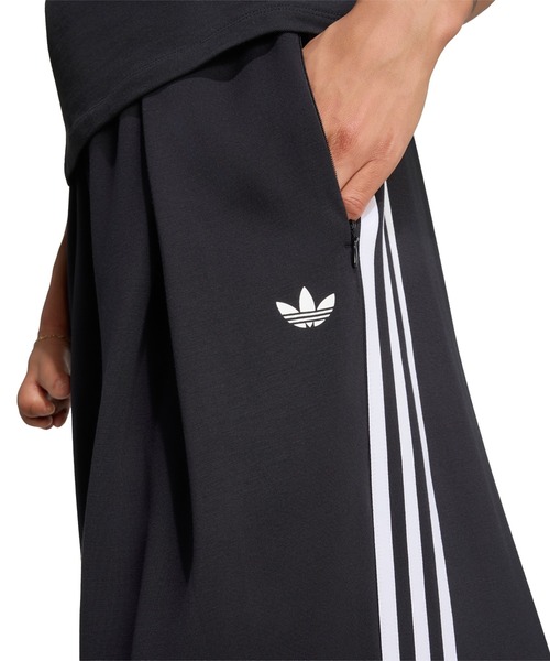 adidas（アディダス）の「adidas/アディダス　adidas Originals by JENNIE BLACK PINK/PLEATED TP（その他パンツ・レディース・ブラック/ベージュ・SMALL/MEDIUM/LARGE/X-LARGE）」の7枚目の写真