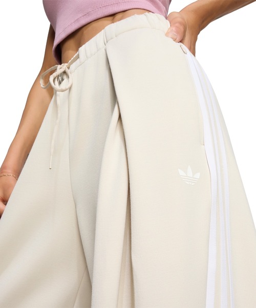 adidas（アディダス）の「adidas/アディダス　adidas Originals by JENNIE BLACK PINK/PLEATED TP（その他パンツ・レディース・ブラック/ベージュ・SMALL/MEDIUM/LARGE/X-LARGE）」の12枚目の写真