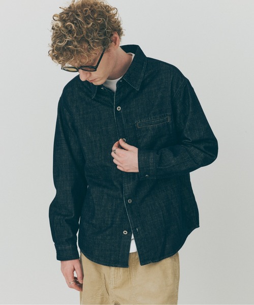 MAISON CLUB(メゾンクラブ)の「【MAISON CLUB】Classic Denim Shirt / クラシックデニムシャツ SNF(シャツ/ブラウス・メンズ・ブルー・M/L)」の2枚目の写真
