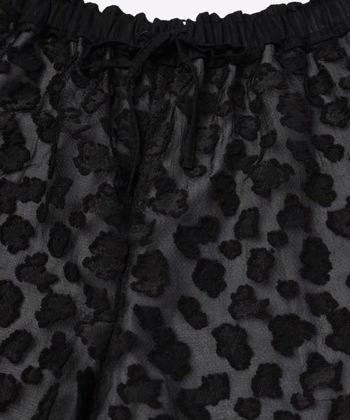 mintdesigns(ミントデザインズ)の「Floral Jacquard Volume Pants(その他パンツ・レディース・ブラック/ホワイト・ONESIZE)」の12枚目の写真