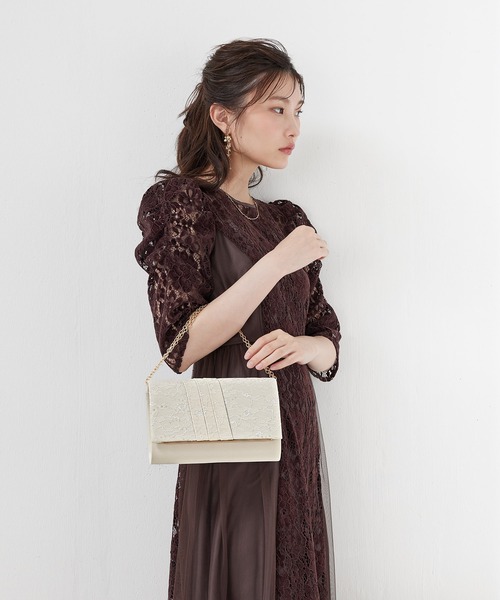 Kana(カナ)の「スパンコールレースベルトクラッチバッグ パーティー 結婚式 お呼ばれ オケージョン(クラッチバッグ・レディース・ベージュ/ブラック/シルバー・フリー)」の7枚目の写真