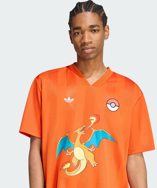 adidas(アディダス)の「Pokemon ジャージ ティー / アディダスオリジナルス adidas Originals(Tシャツ/カットソー・メンズ・オレンジ・X-SMALL/X-LARGE/SMALL/MEDIUM/LARGE/3XL/XX-LARGE)」の3枚目の写真