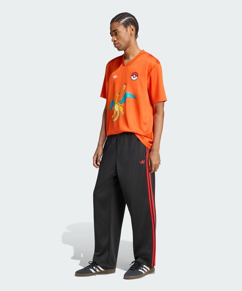 adidas(アディダス)の「Pokemon ジャージ ティー / アディダスオリジナルス adidas Originals(Tシャツ/カットソー・メンズ・オレンジ・X-SMALL/X-LARGE/SMALL/MEDIUM/LARGE/3XL/XX-LARGE)」の4枚目の写真