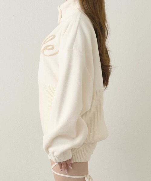 Belle Charme（ベルシャルム）の「【Belle Charme】Belle Logo Docking Fleece（ニット/セーター・レディース・ブラック/ベージュ/オフホワイト・FREE）」の8枚目の写真