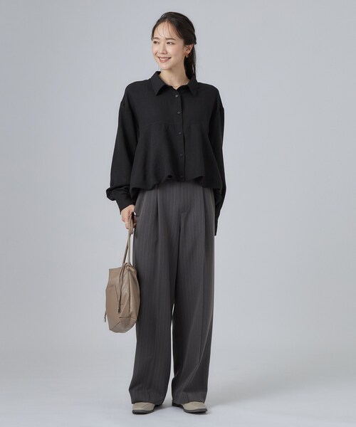 SHOO・LA・RUE(シューラルー)の「【S-LL/洗濯機可】インせず即こなれる 裾バルーンシャツ(シャツ/ブラウス・レディース・マスタード/ブラック/アイボリー・02/04/03/01)」の10枚目の写真