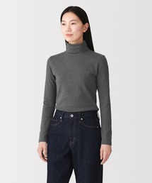 無印良品（ムジルシリョウヒン）の「婦人　起毛フライス編みタートルネック長袖Ｔシャツ（Tシャツ/カットソー）」