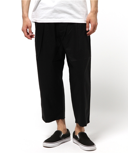 rehacer(レアセル)の「Paper Touch Uncle Cut Pants(チノパンツ・メンズ・ブラック/ネイビー/グレー・LARGE/MEDIUM)」の2枚目の写真