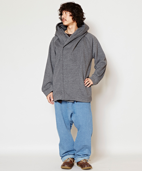 チャイハネ（チャイハネ）の「【チャイハネ】yul ボリュームカラーMEN'Sシンプルパーカー（パーカー・メンズ・グリーン/チャコール/ネイビー/ブラック/ワイン・FREE）」の7枚目の写真